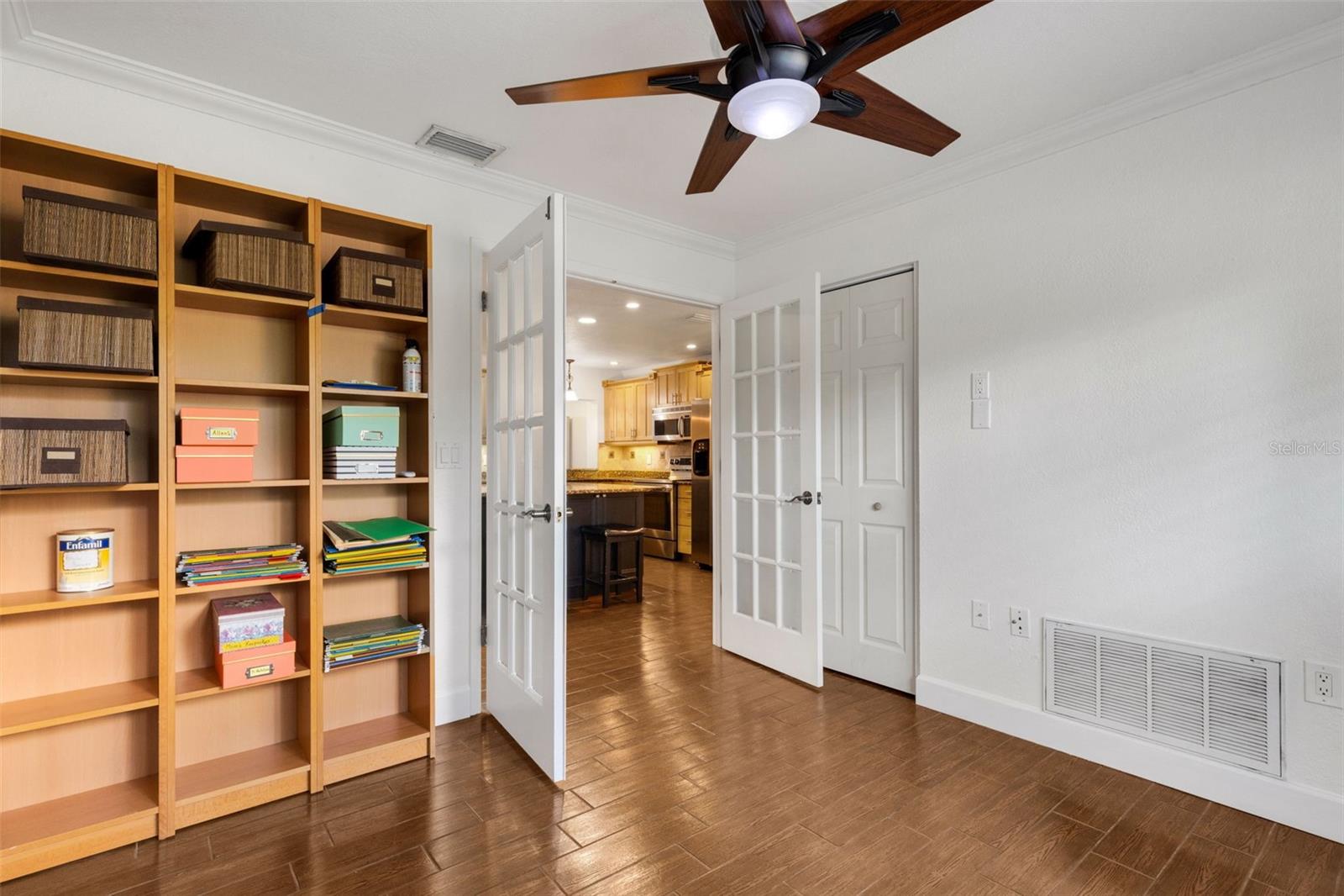 Image 21 of 70 For 4324 Eastwood Drive