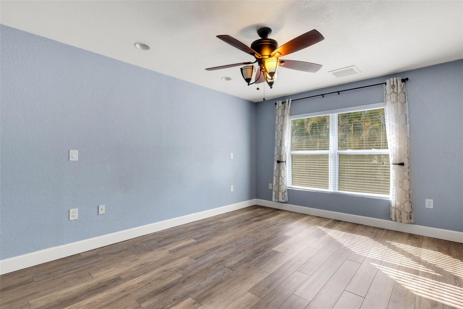 Image 26 of 70 For 4324 Eastwood Drive