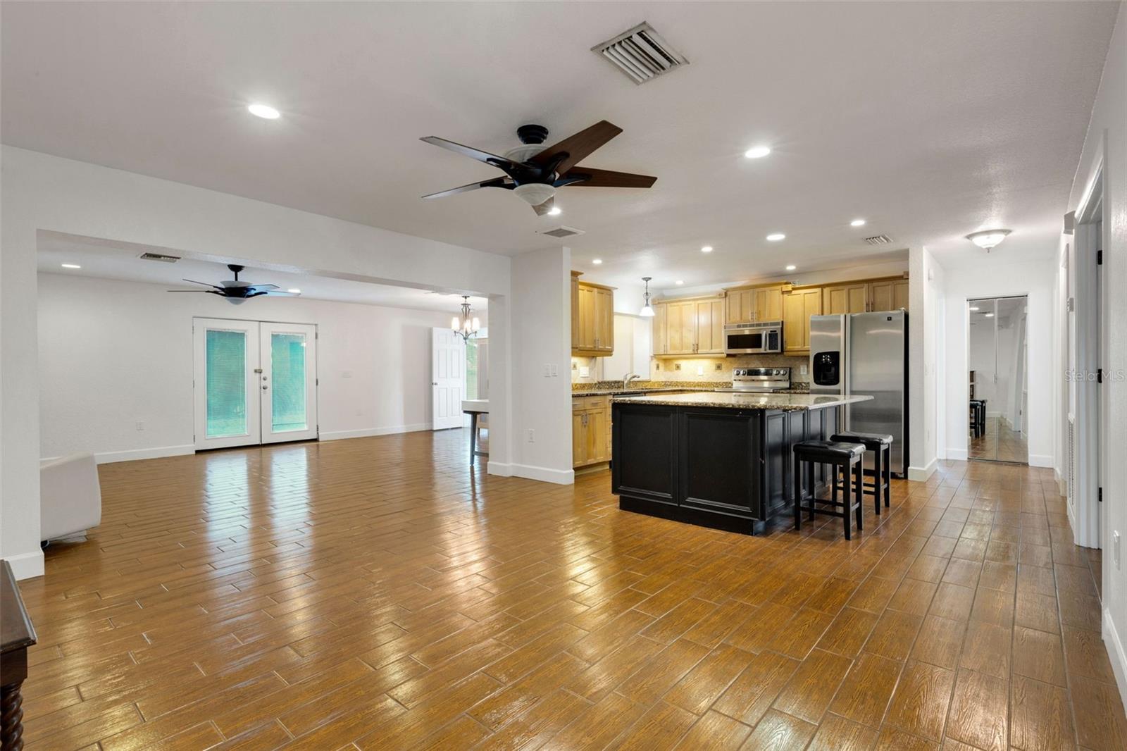 Image 4 of 70 For 4324 Eastwood Drive