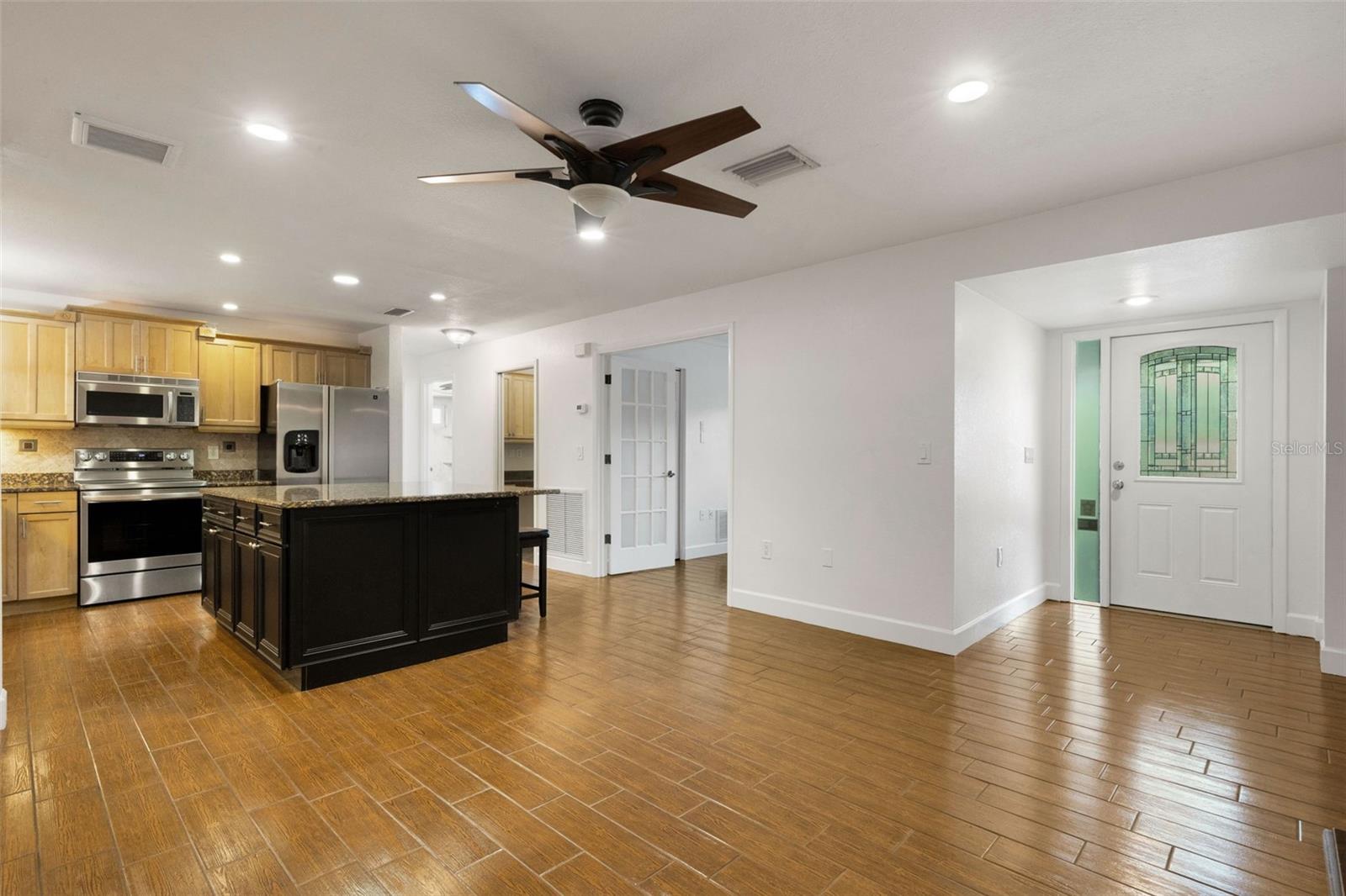 Image 5 of 70 For 4324 Eastwood Drive