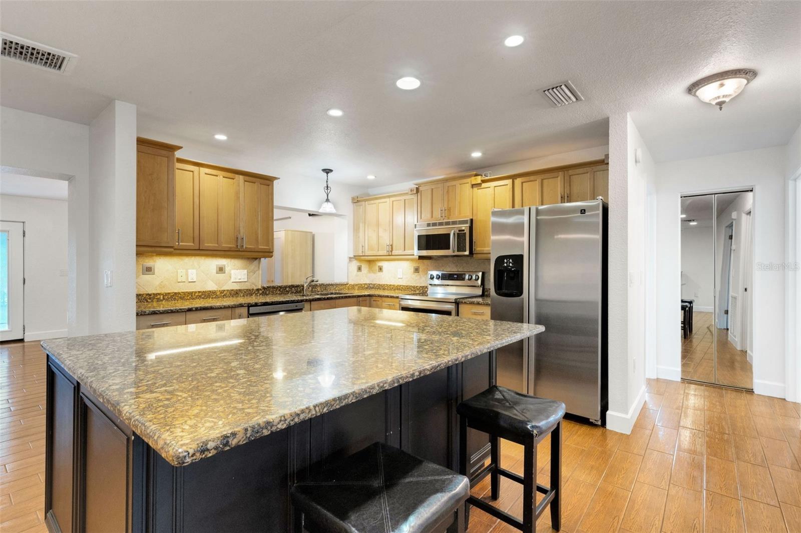 Image 9 of 70 For 4324 Eastwood Drive