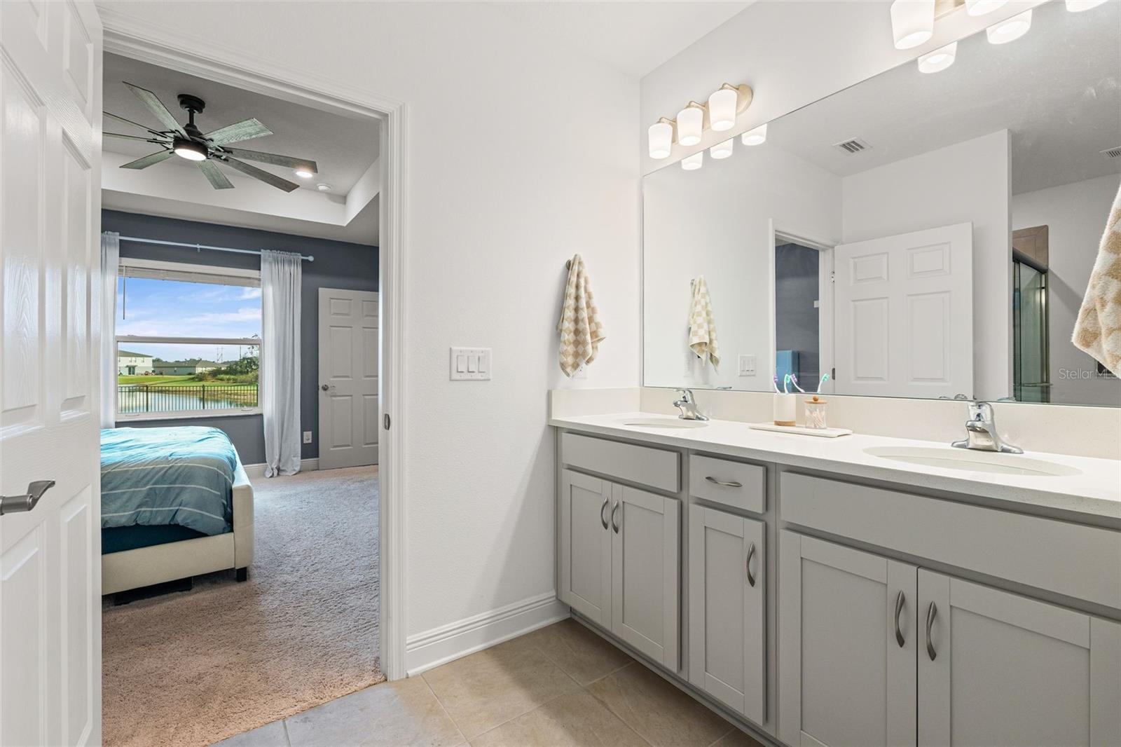 Image 16 of 29 For 9216 Westernwoods Avenue