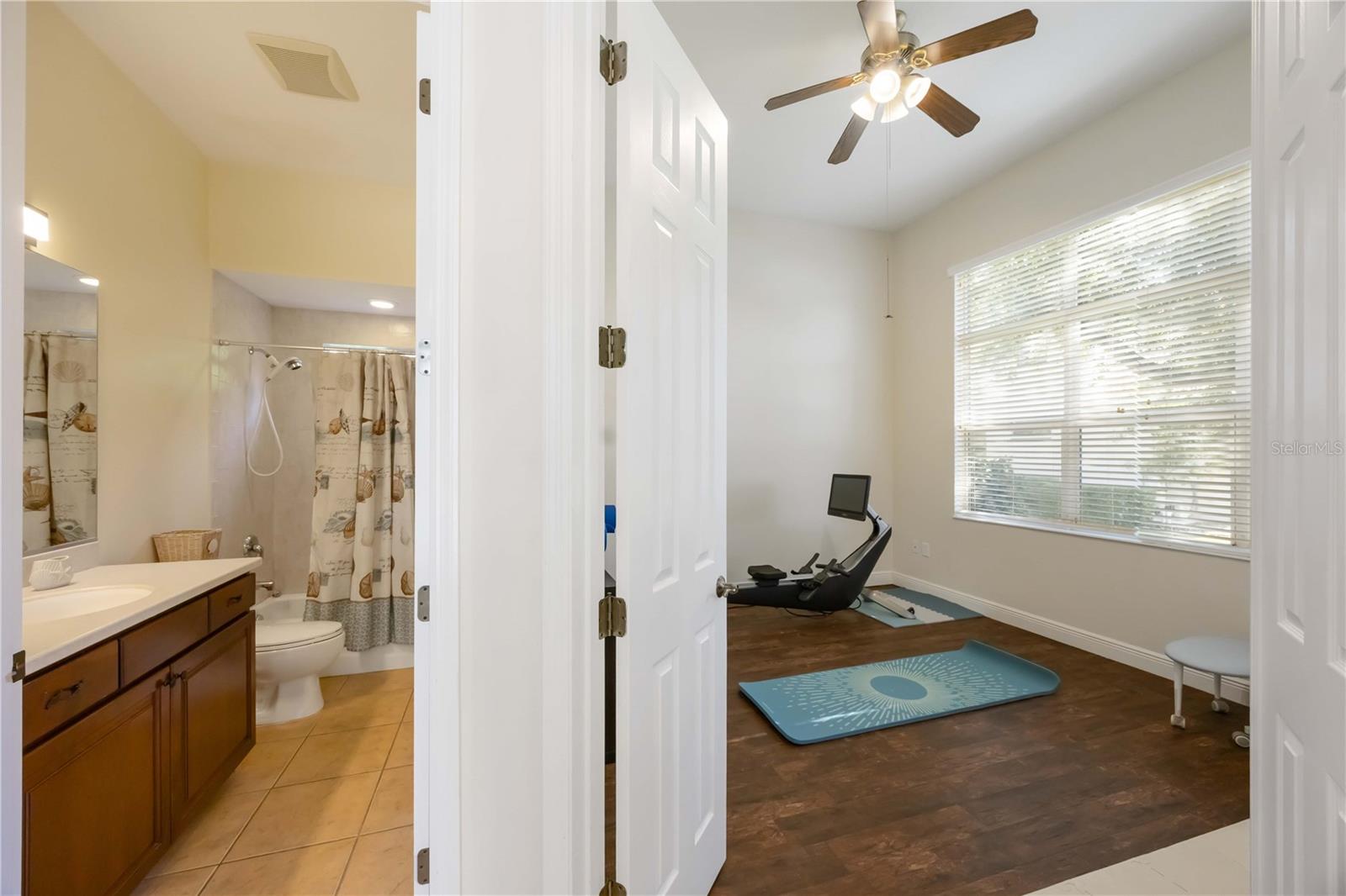 Image 38 of 95 For 14806 Bowfin Terrace