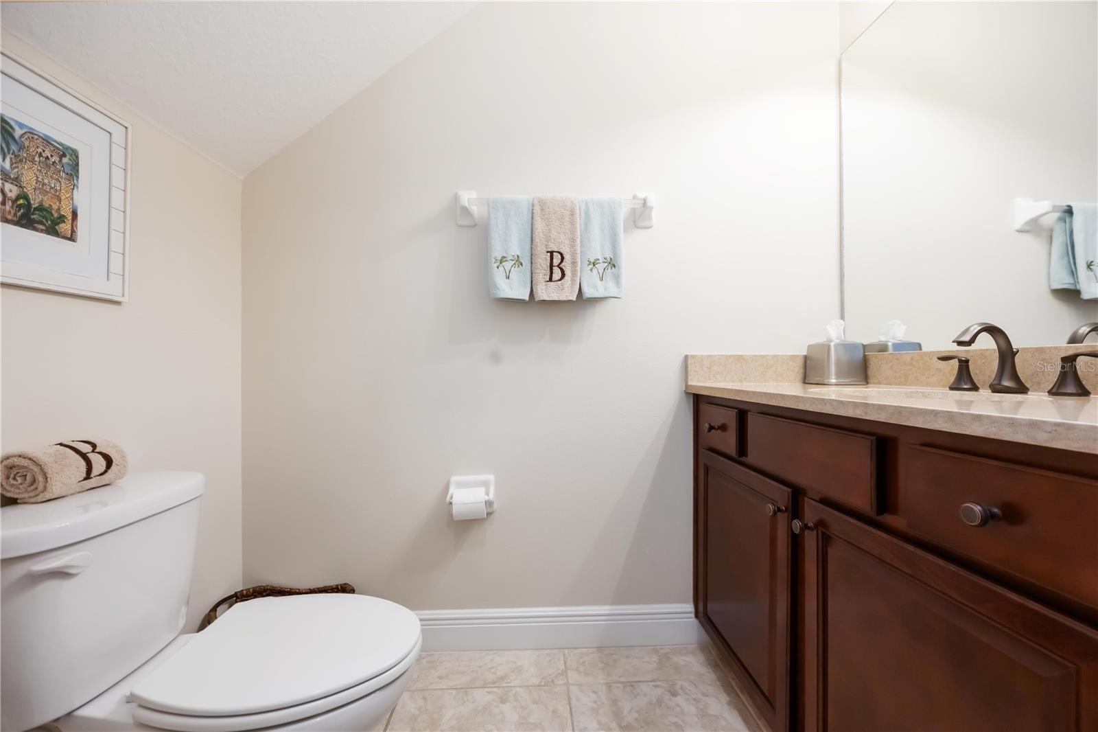 Image 11 of 40 For 5503 Title Row Drive