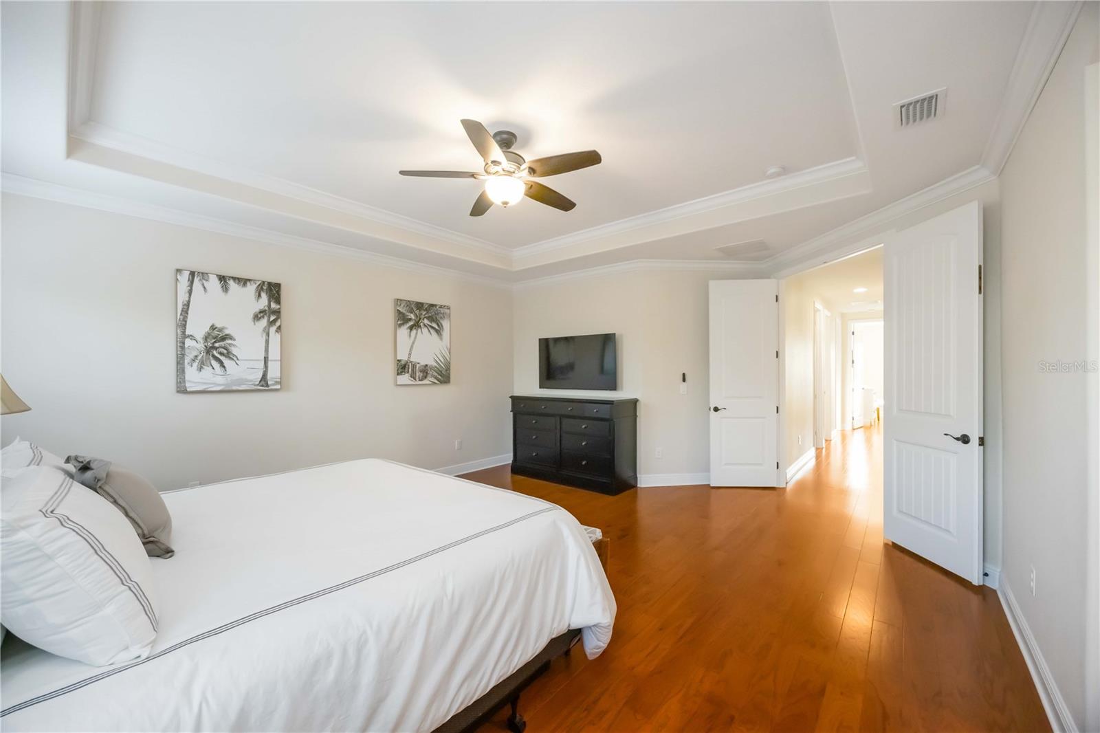 Image 15 of 40 For 5503 Title Row Drive