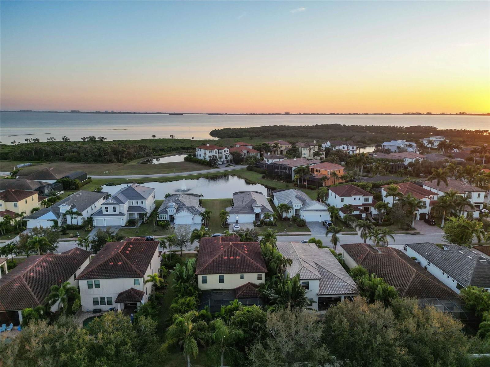 Image 38 of 40 For 5503 Title Row Drive