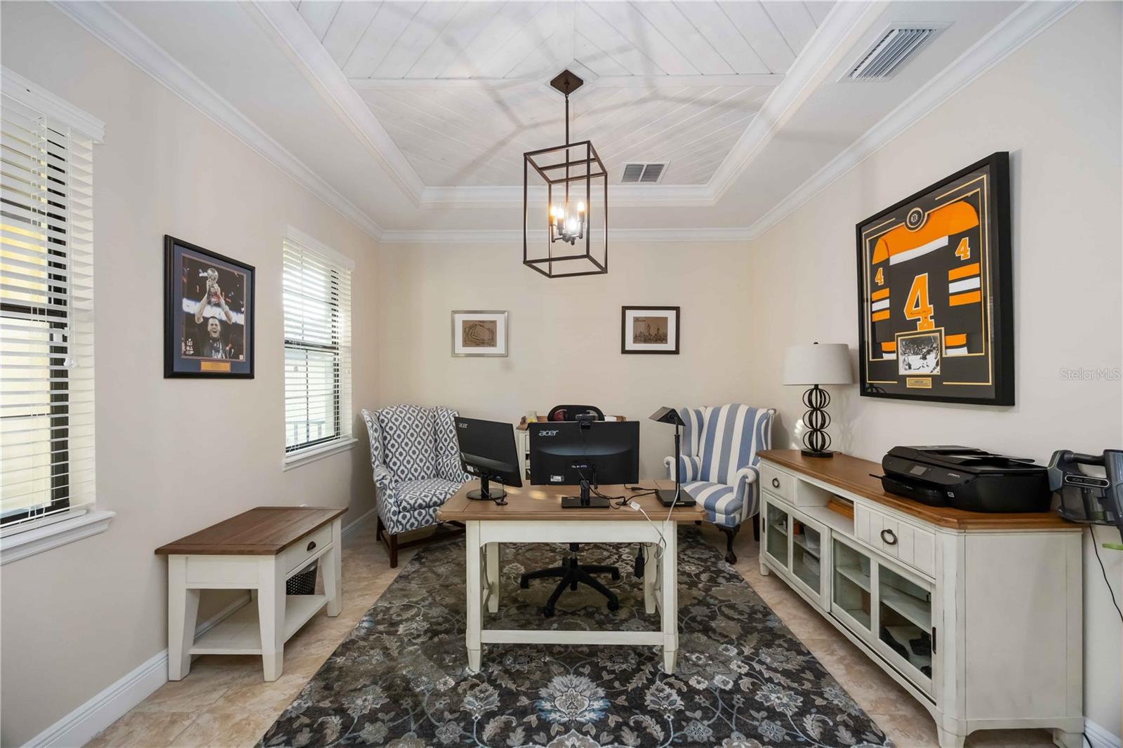 Image 6 of 40 For 5503 Title Row Drive