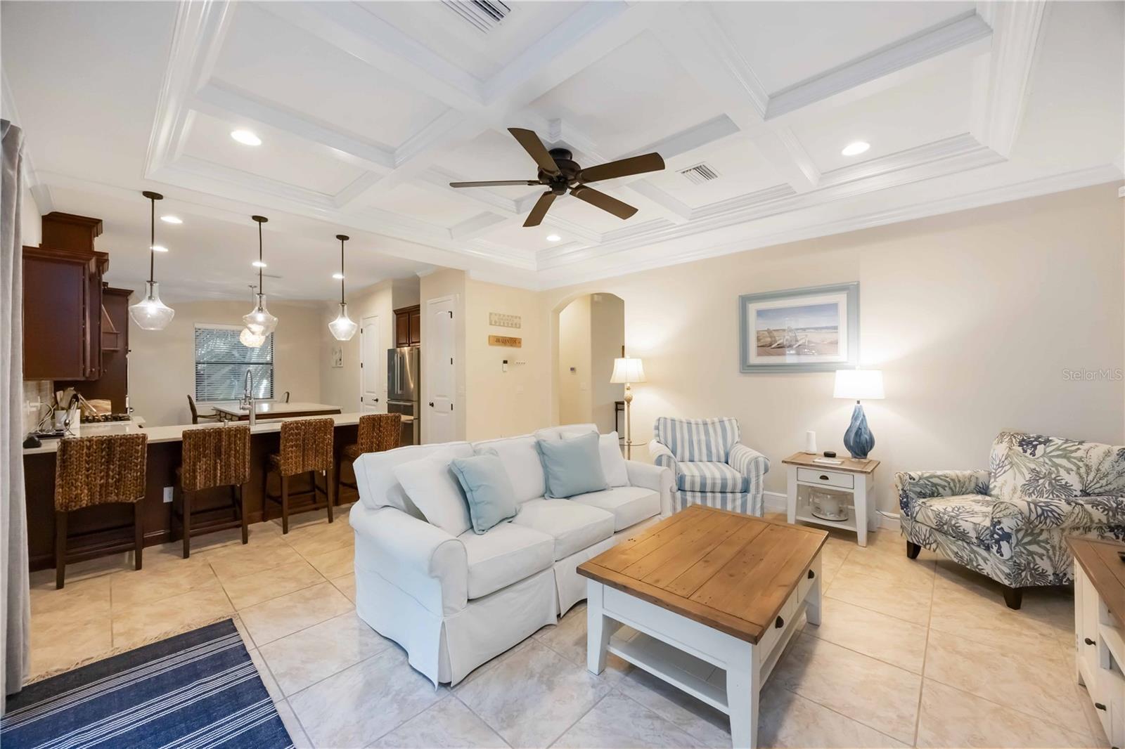 Image 8 of 40 For 5503 Title Row Drive