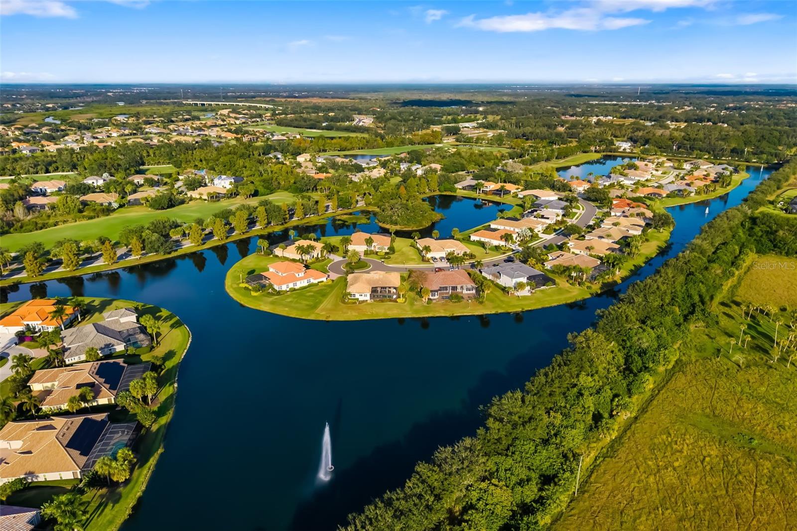 Image 16 of 100 For 409 Sand Crane Court