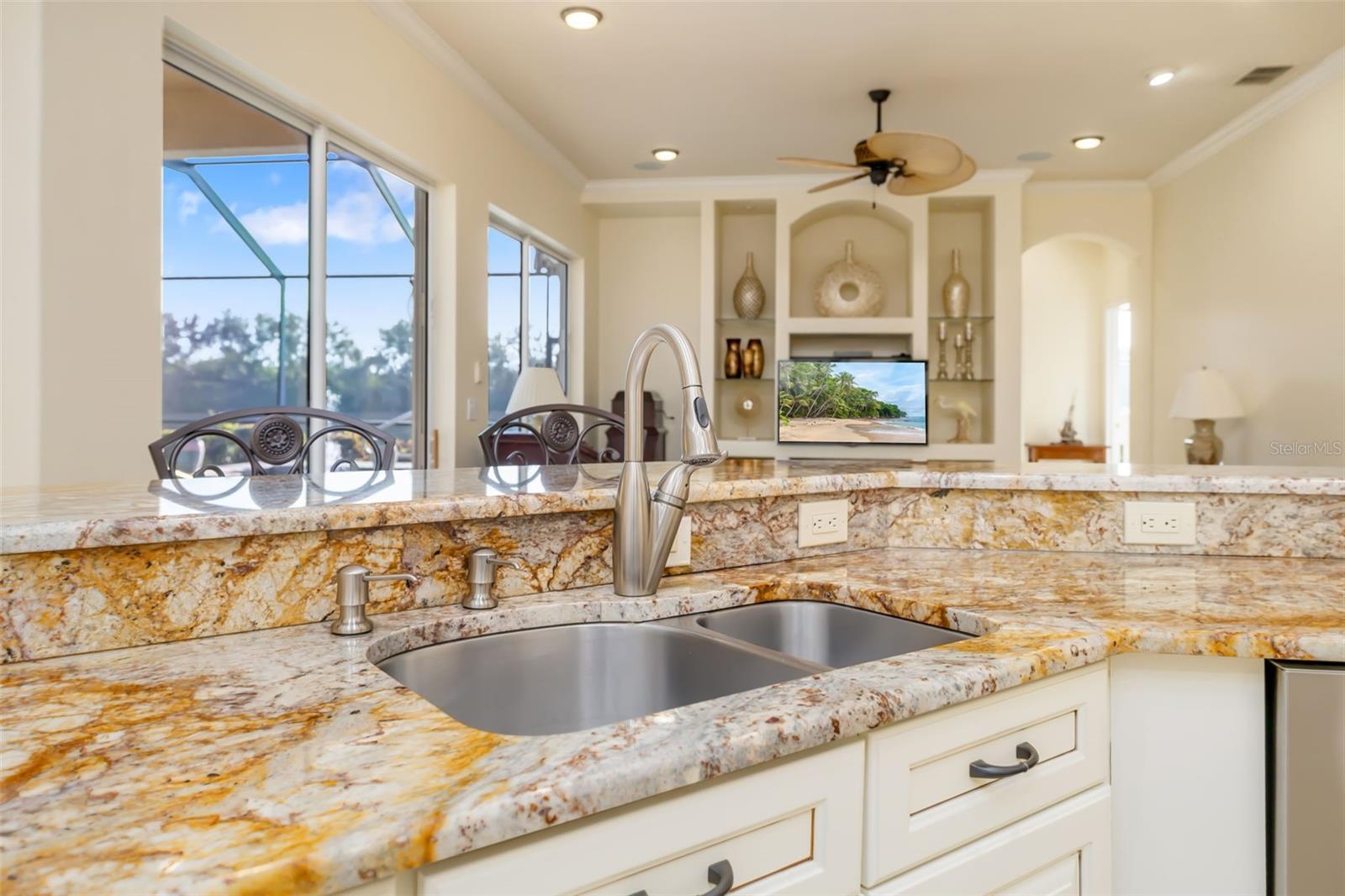 Image 29 of 100 For 409 Sand Crane Court