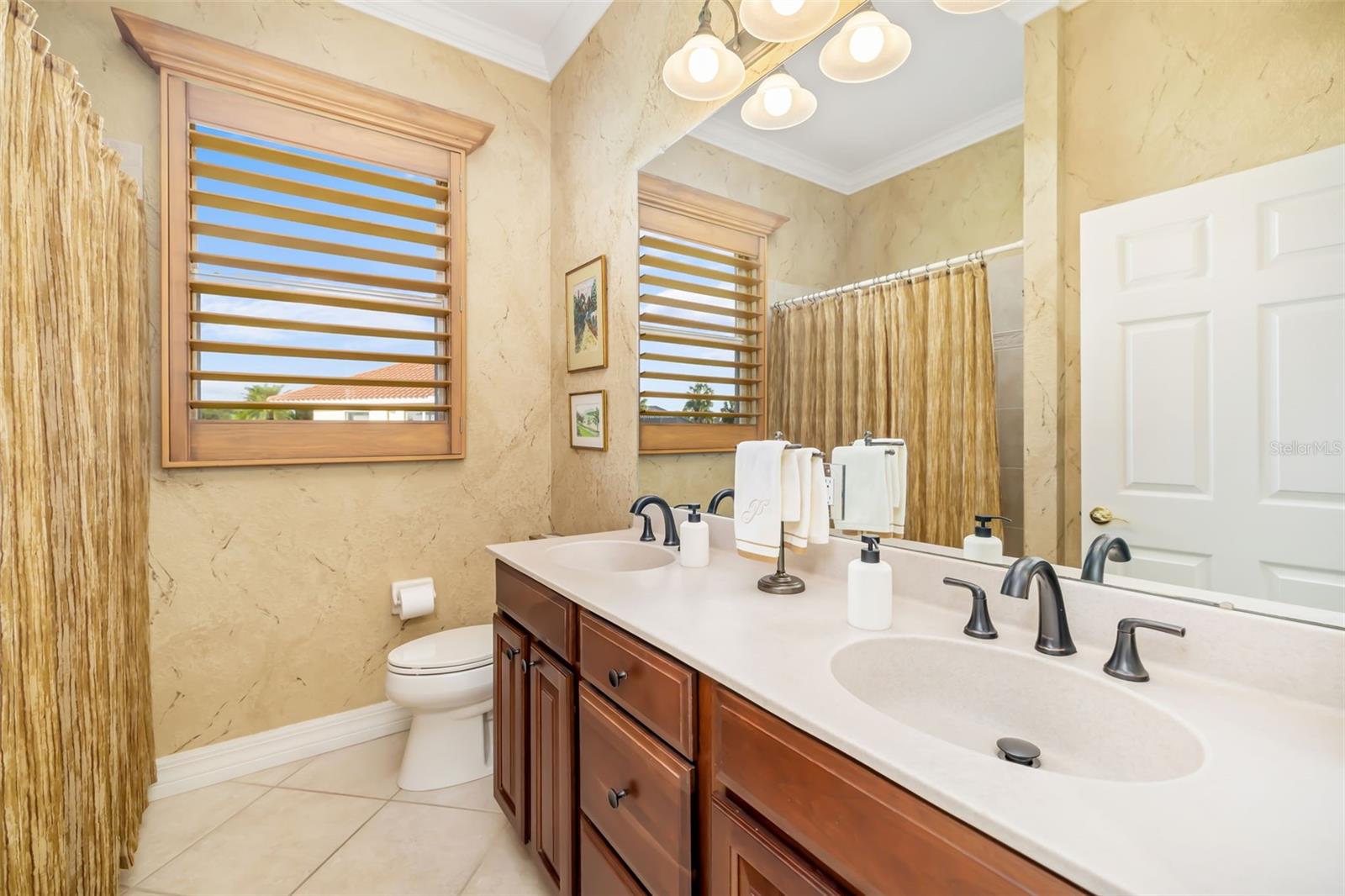 Image 54 of 100 For 409 Sand Crane Court