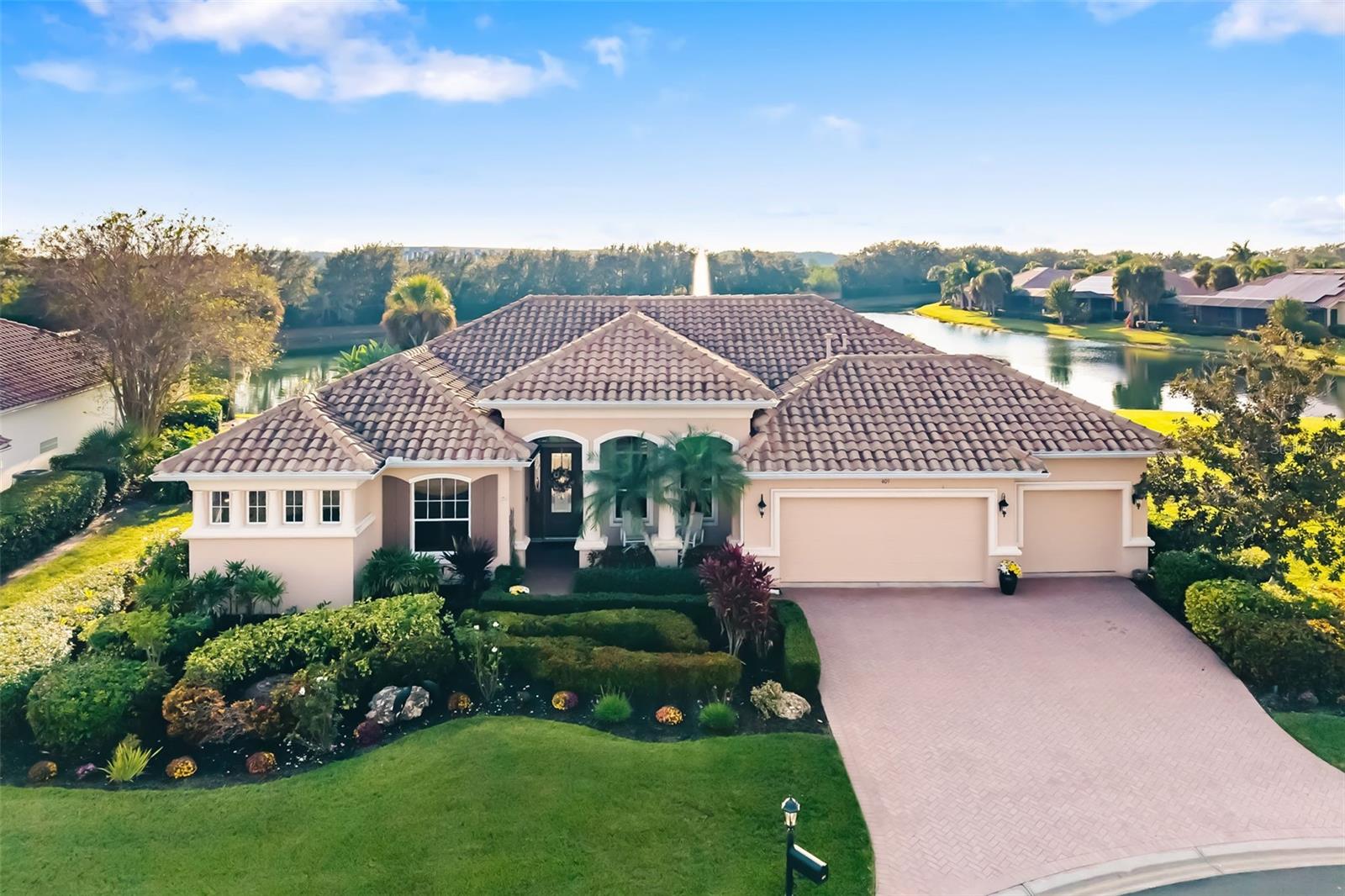 Image 64 of 100 For 409 Sand Crane Court