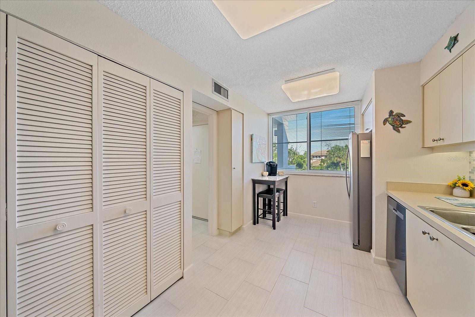 Image 8 of 30 For 618 Bayport Way Bayport Way  618