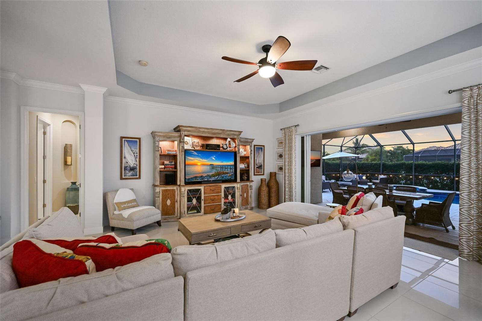 Image 14 of 59 For 4721 Mainsail Drive