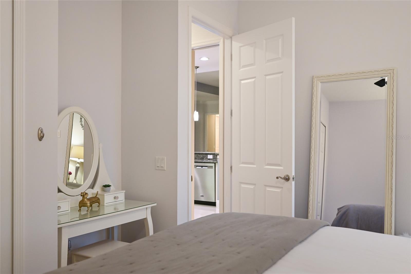 Image 34 of 59 For 4721 Mainsail Drive