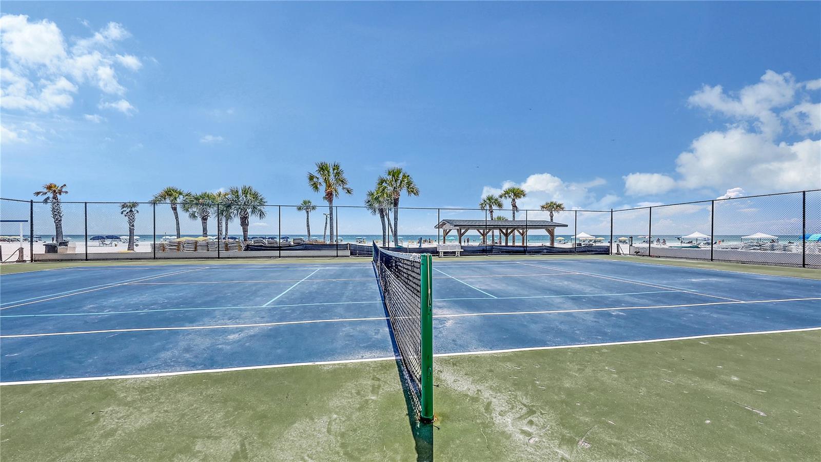 Image 30 of 39 For 6518 Midnight Pass Road 209