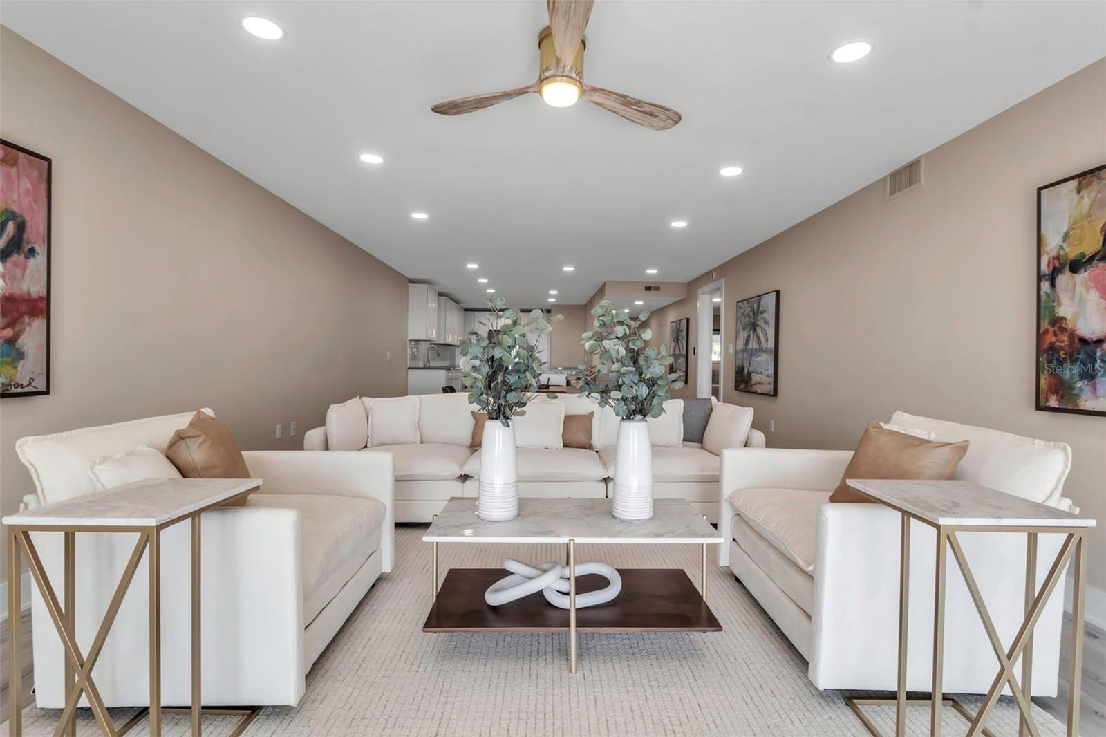 Image 9 of 31 For 5757 Gulf Of Mexico Drive 110