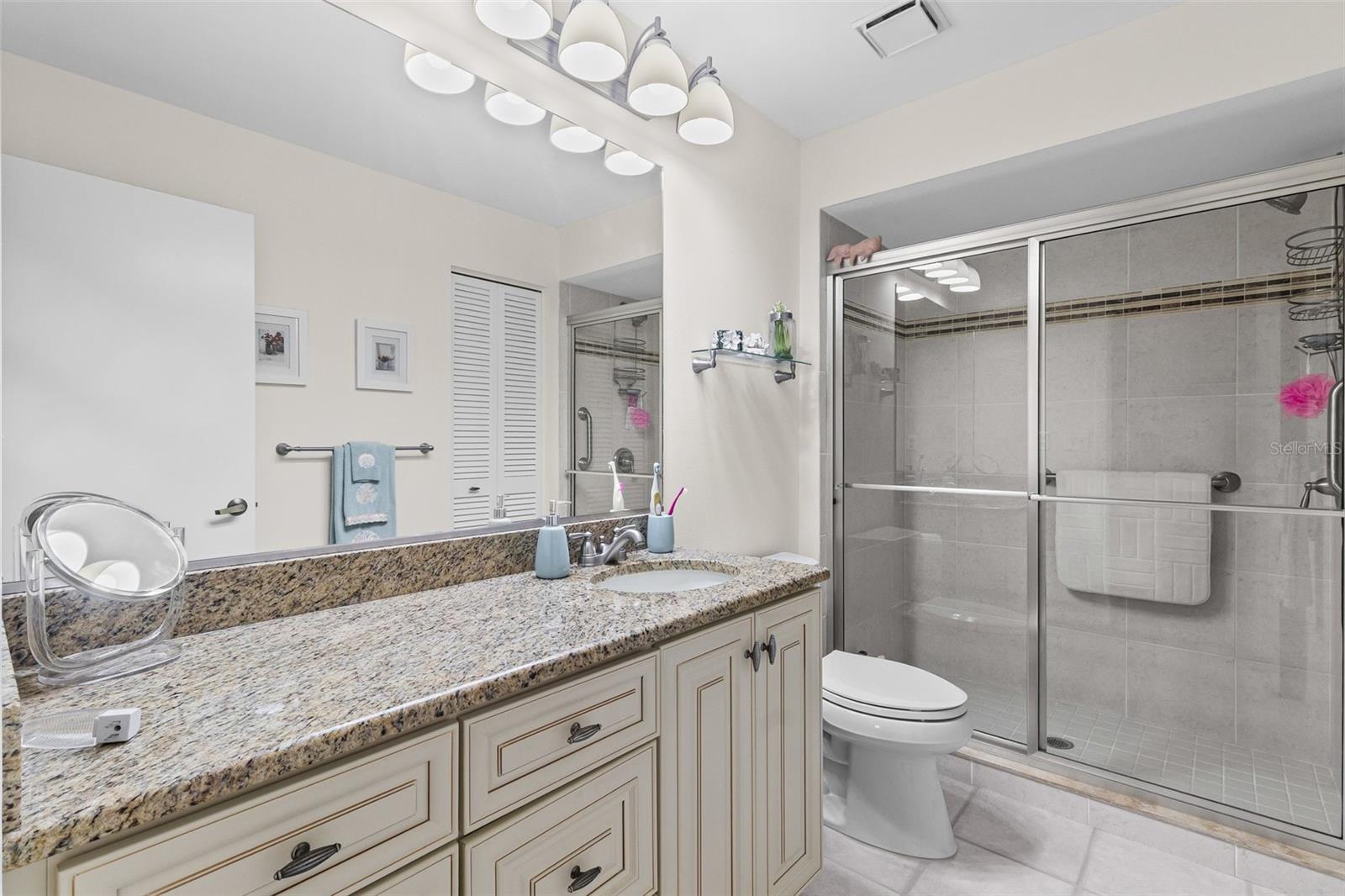 Image 26 of 61 For 6089 Clubside Drive 00