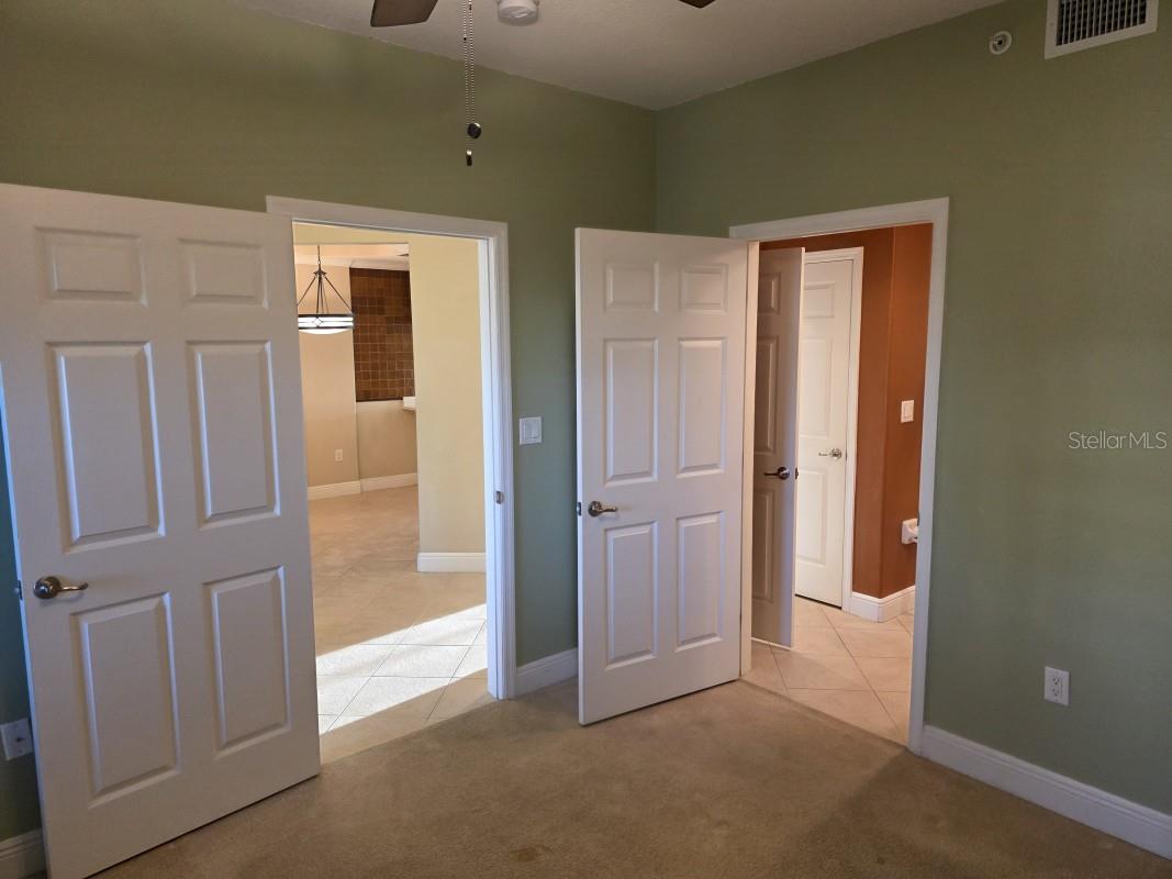 Image 12 of 36 For 7070 Key Haven Road 402