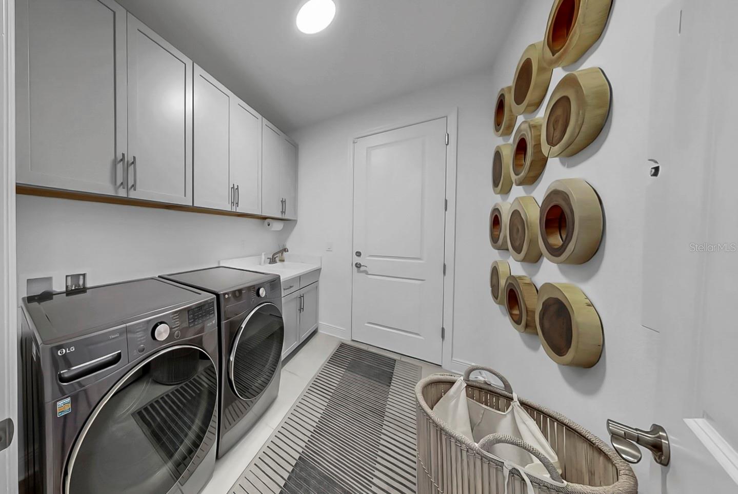 Image 46 of 61 For 3508 Hidden Creek Boulevard