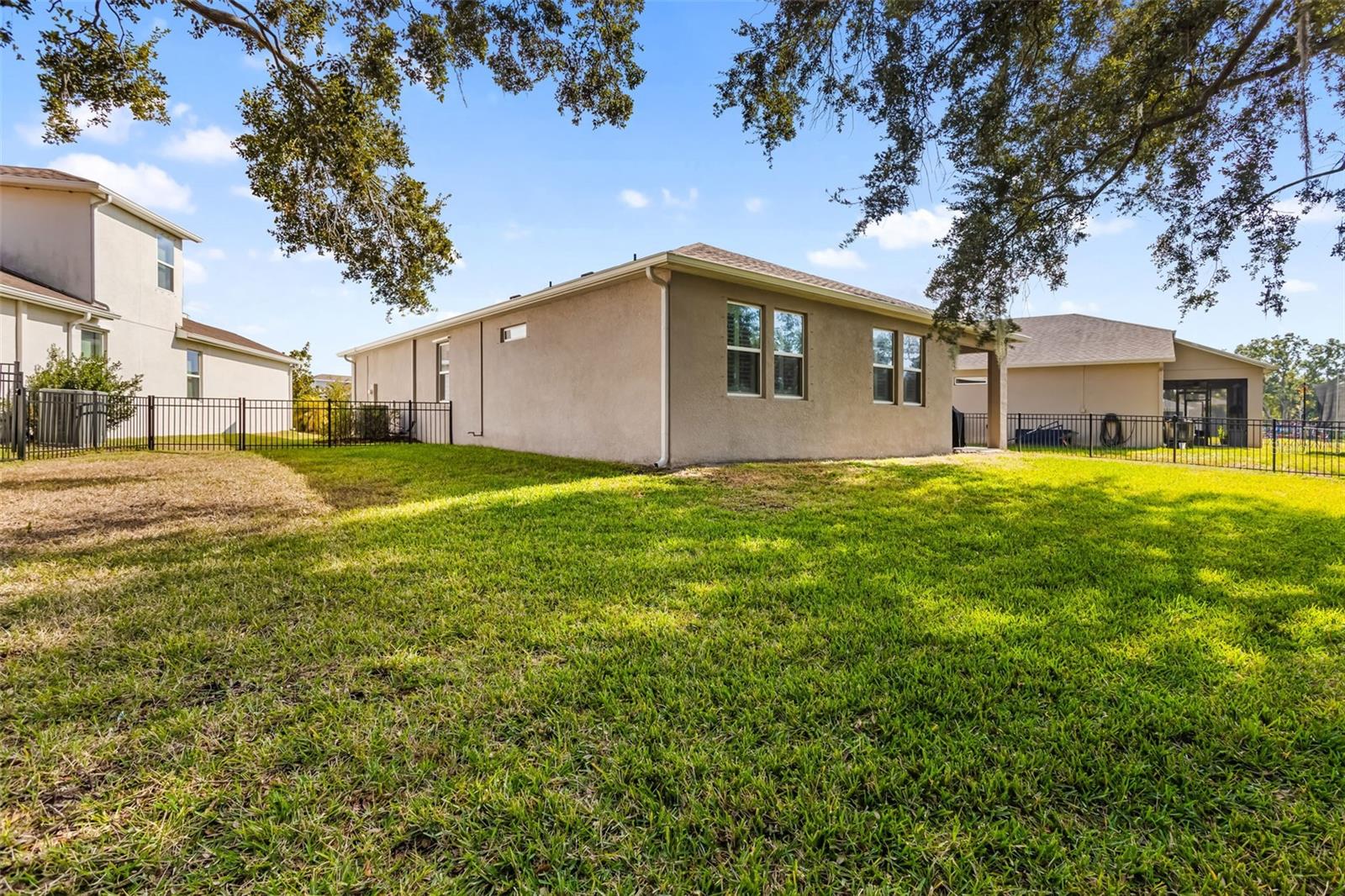 Image 6 of 37 For 10804 Whitland Grove Drive