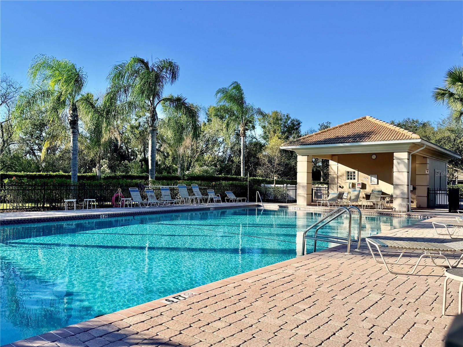 Image 42 of 56 For 819 Fairwaycove Lane 102