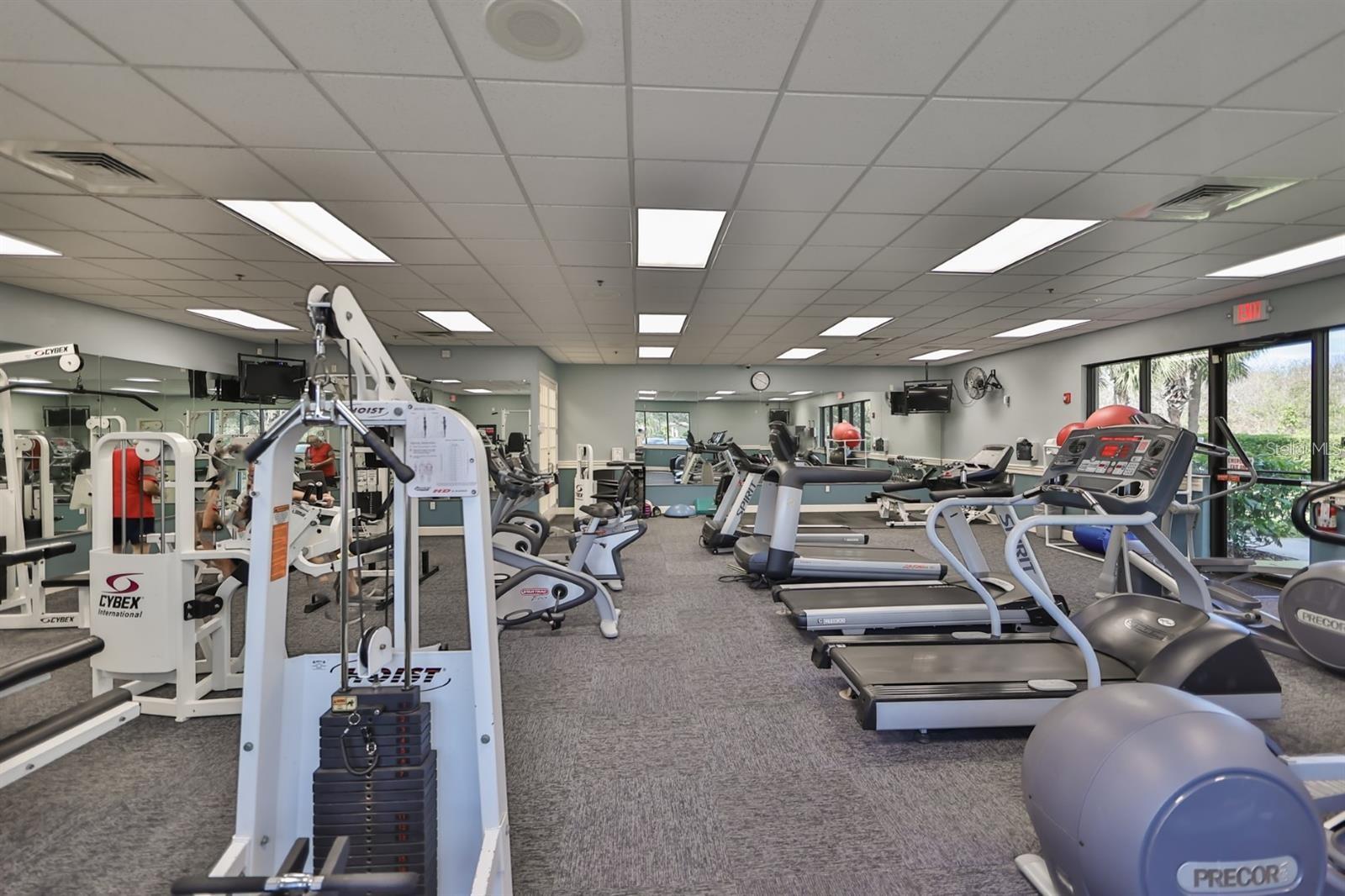 Image 44 of 56 For 819 Fairwaycove Lane 102