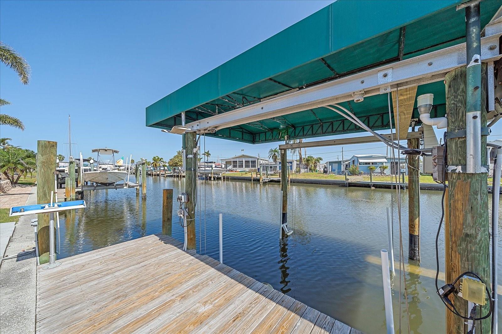 Image 24 of 34 For 286 Nassau Drive