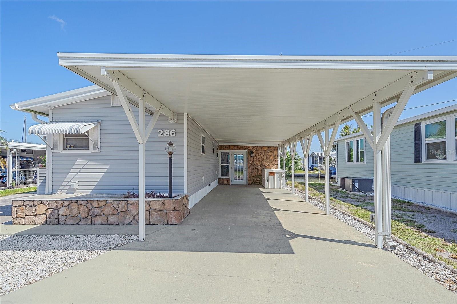 Image 27 of 34 For 286 Nassau Drive