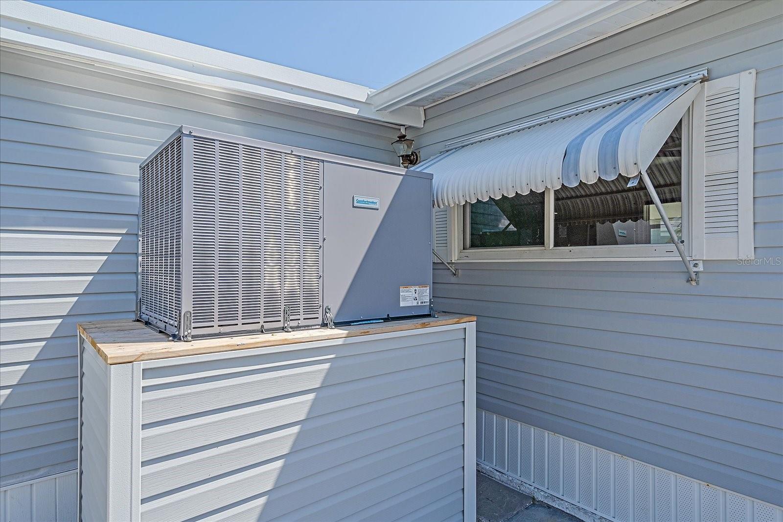 Image 28 of 34 For 286 Nassau Drive