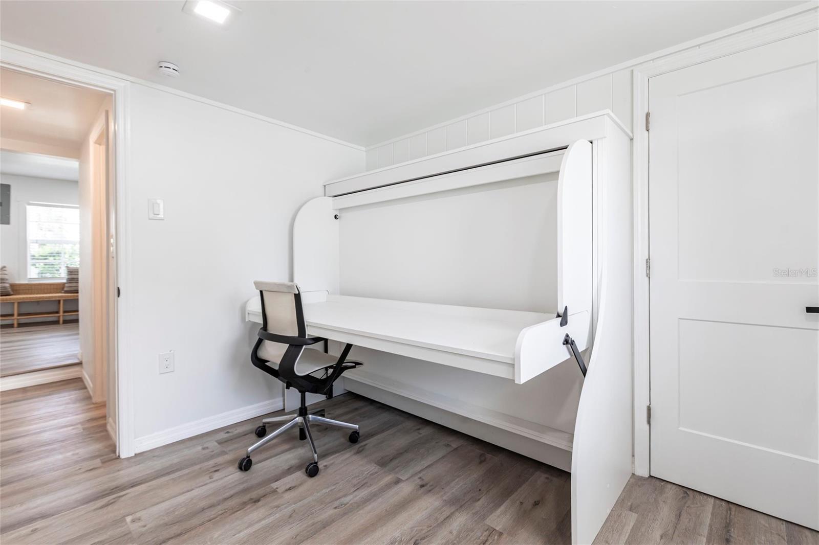 Image 17 of 26 For 640 Broadway Street