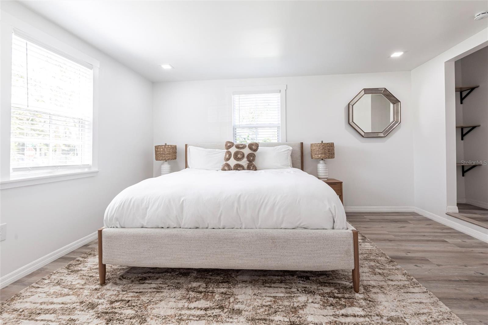 Image 19 of 26 For 640 Broadway Street