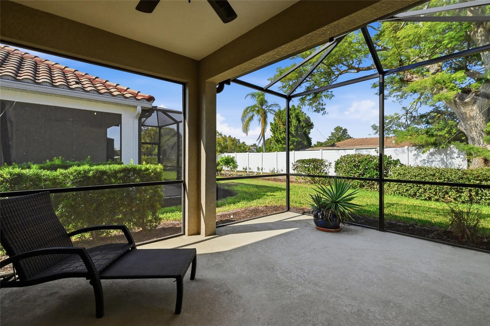 Image 21 of 30 For 7108 Playa Bella Drive