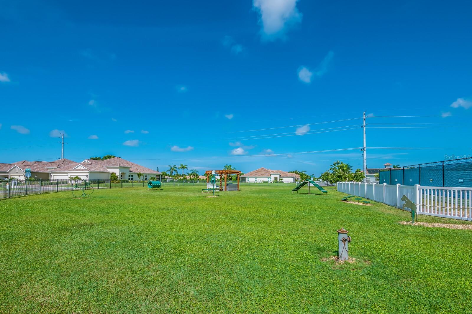 Image 25 of 30 For 7108 Playa Bella Drive