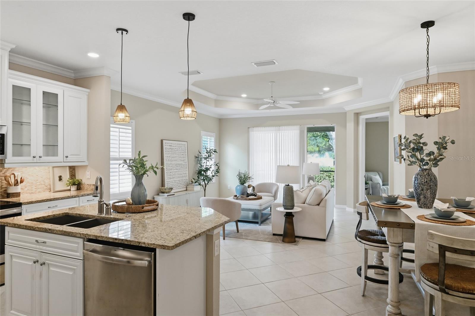 Image 5 of 30 For 7108 Playa Bella Drive