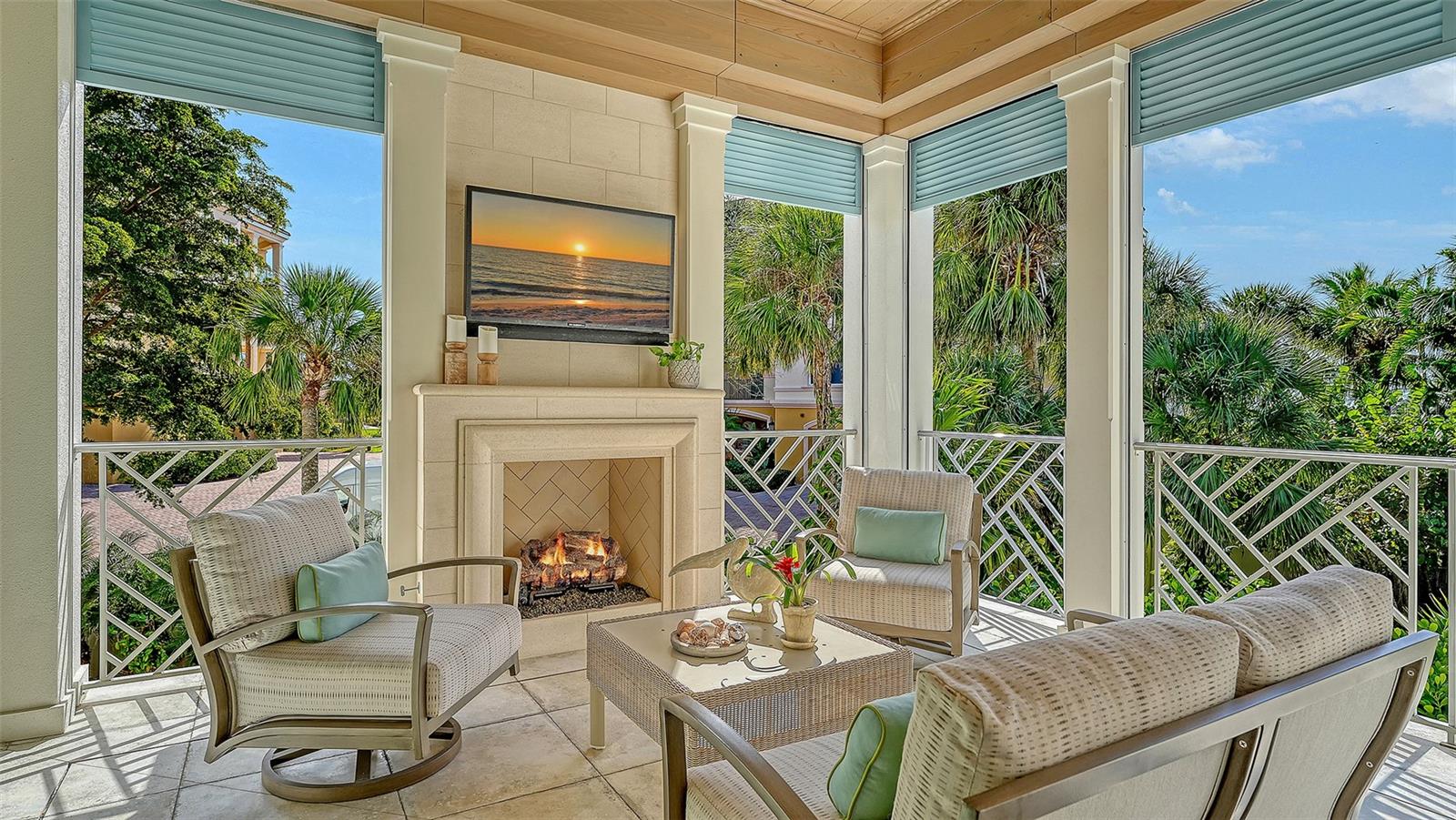 Image 27 of 57 For 5005 Gulf Of Mexico Drive 4