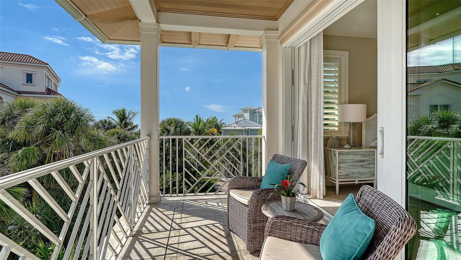 Image 42 of 57 For 5005 Gulf Of Mexico Drive 4