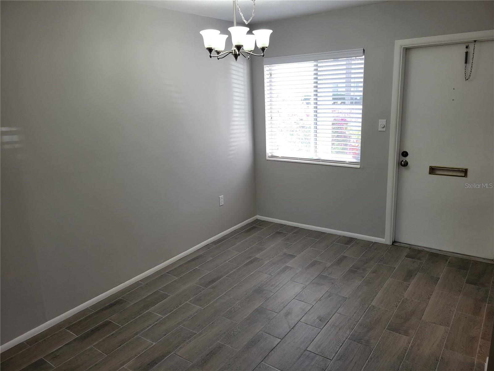 Image 2 of 24 For 2009 Canal Drive N4