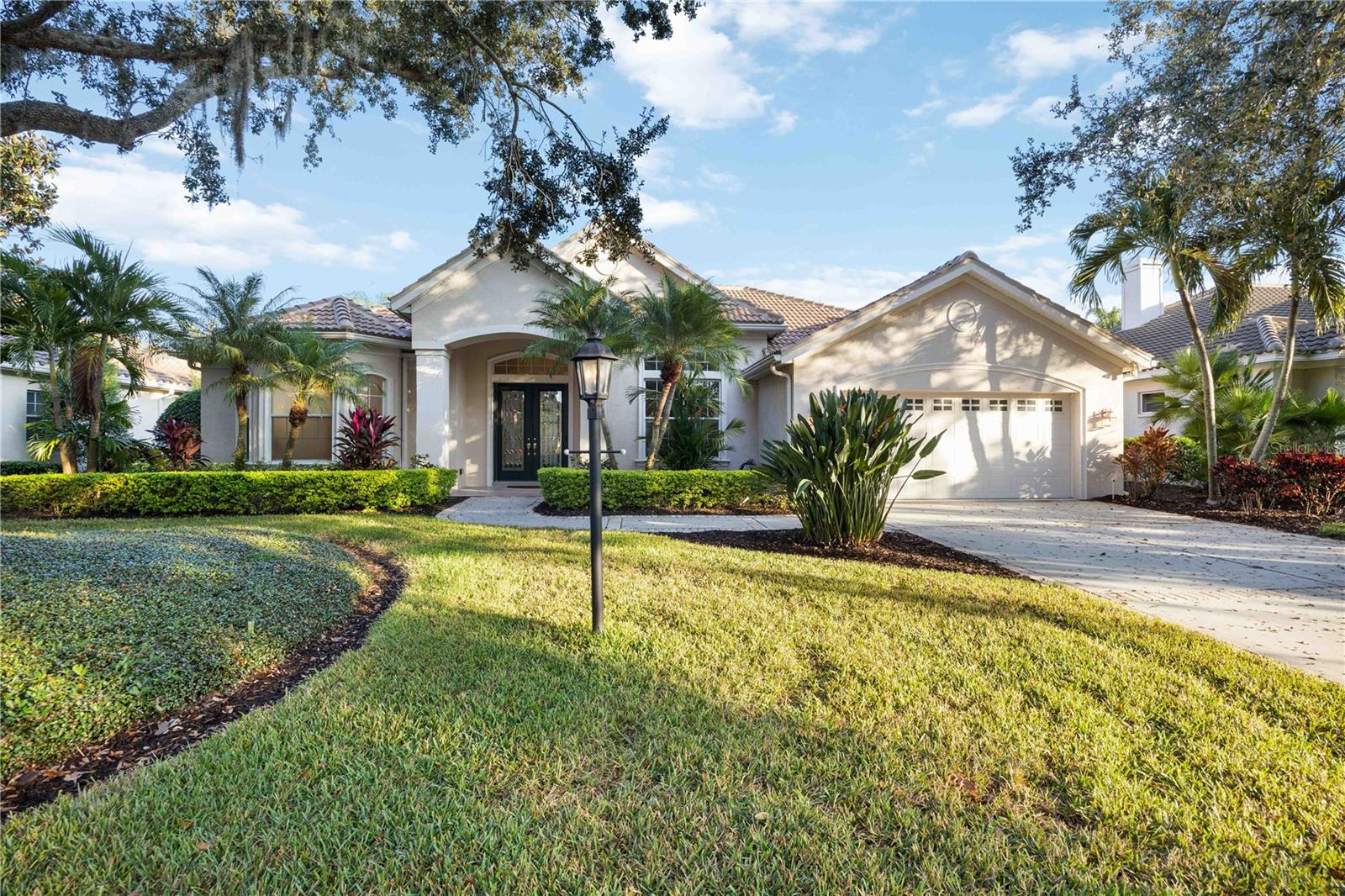 Listing photo id 35 for 7009 Stanhope Place