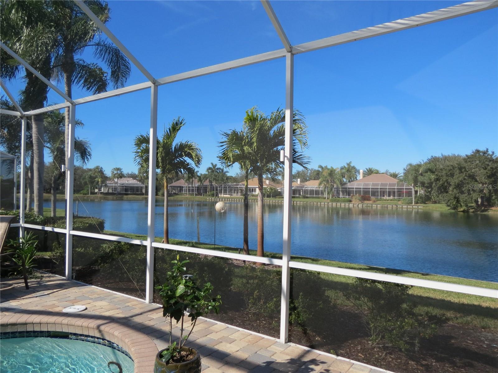 Listing photo id 4 for 7009 Stanhope Place