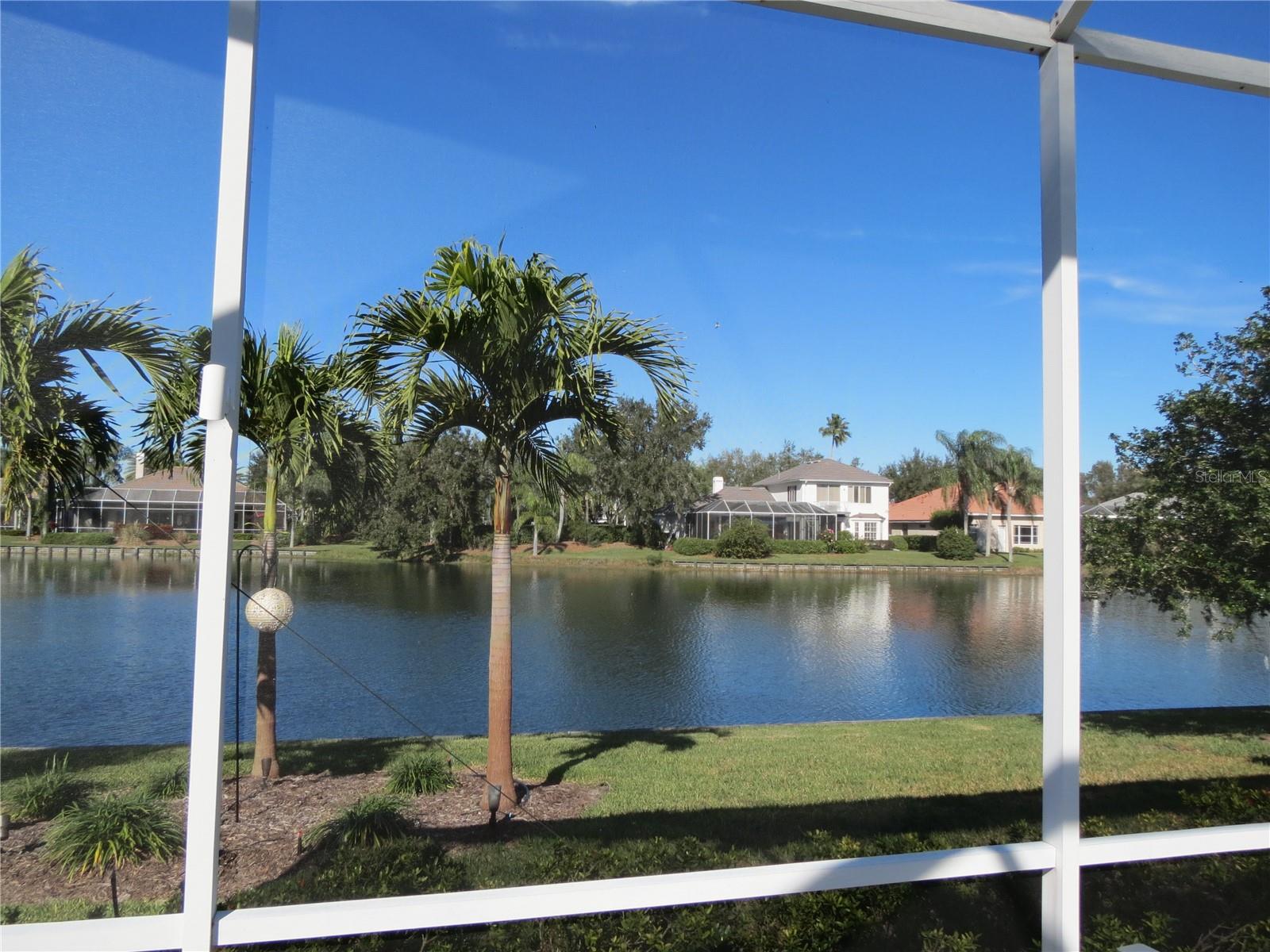 Listing photo id 5 for 7009 Stanhope Place