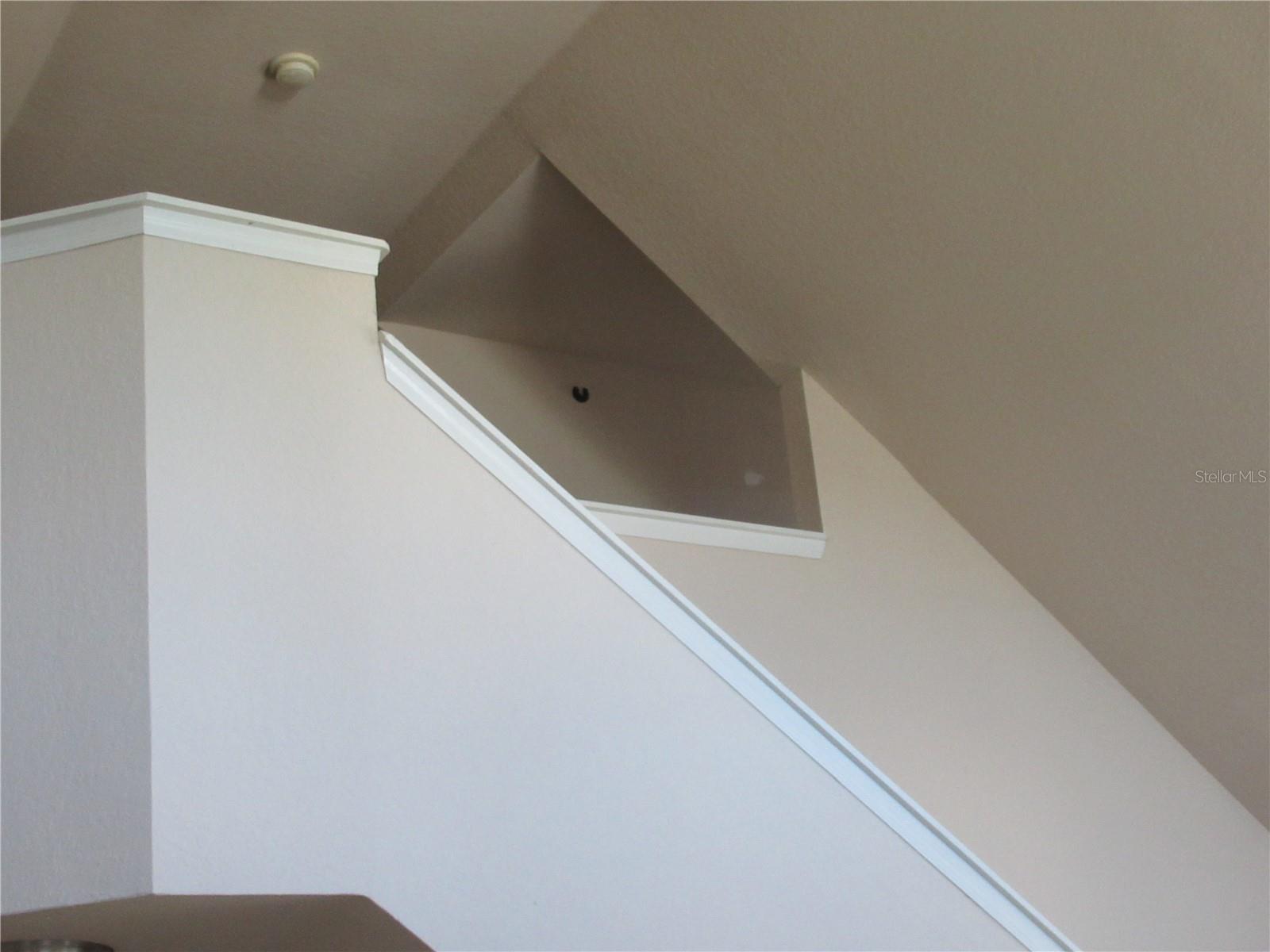 Image 12 of 49 For 5601 Rosehill Road 203