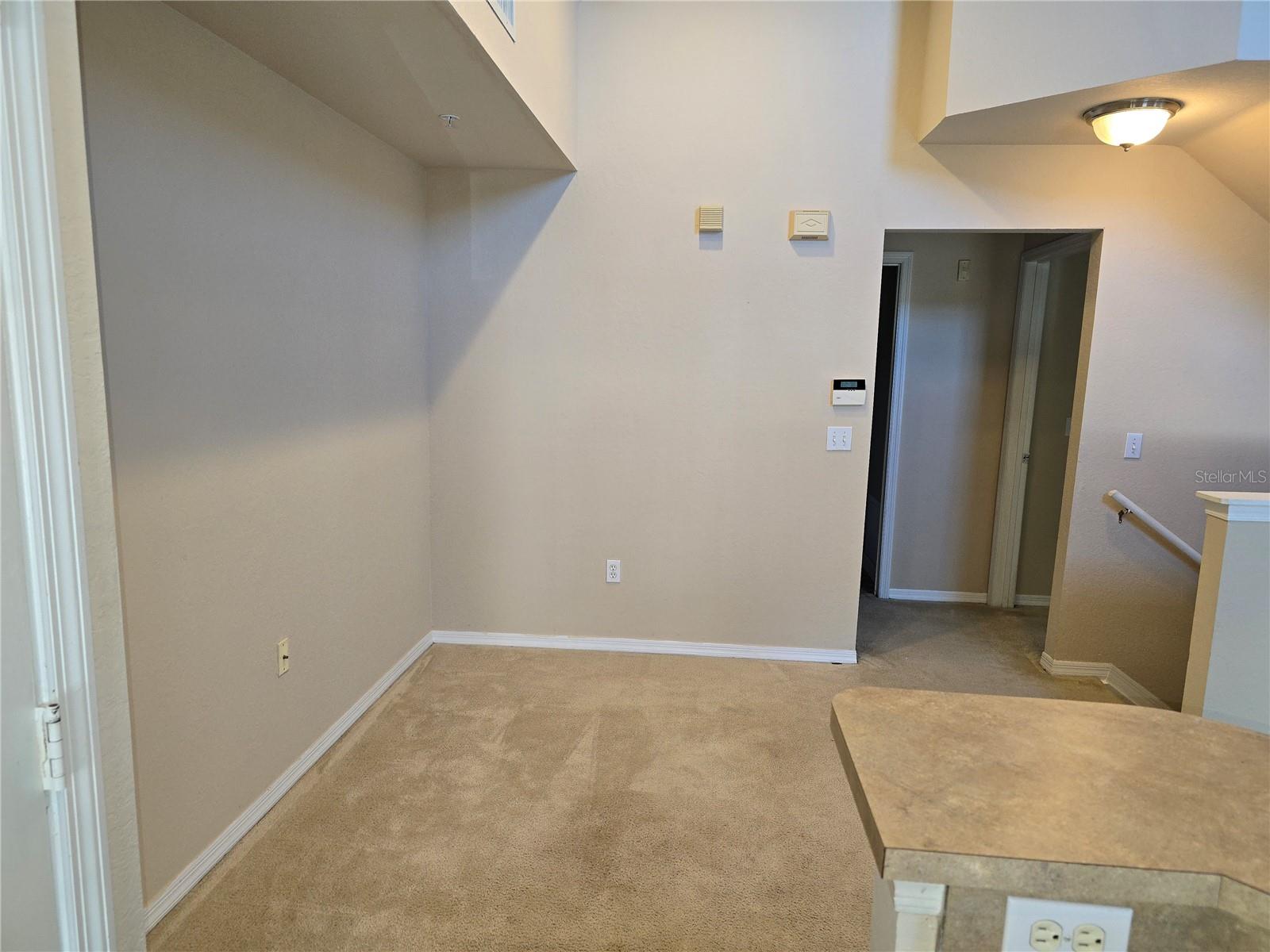 Image 36 of 49 For 5601 Rosehill Road 203