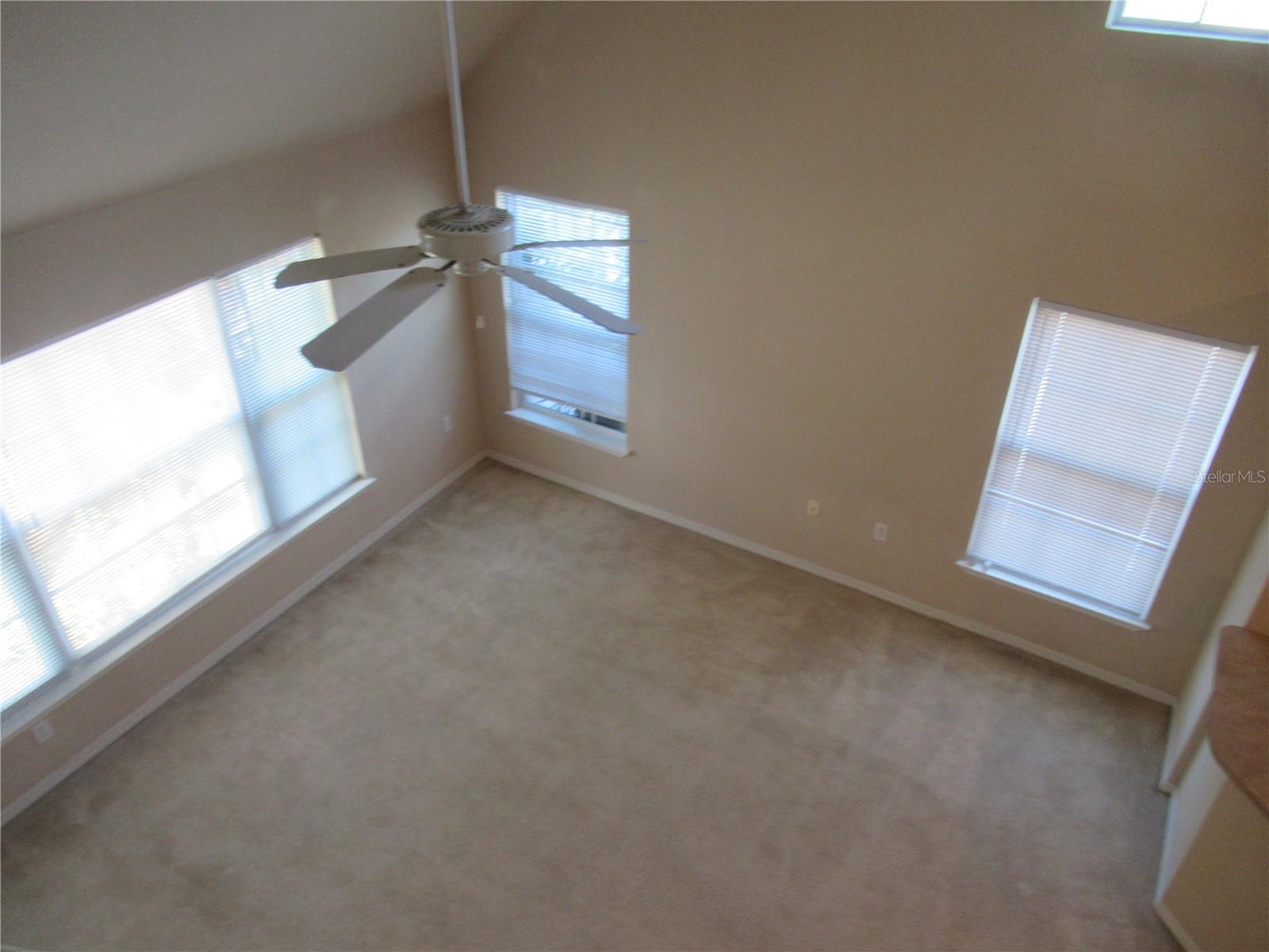 Image 6 of 49 For 5601 Rosehill Road 203