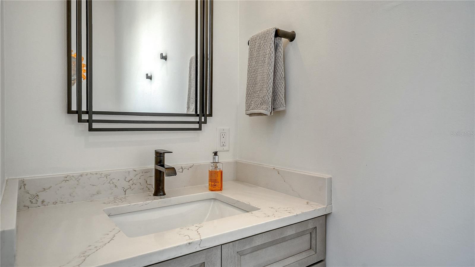 Image 30 of 68 For 1659 Devonshire Lane