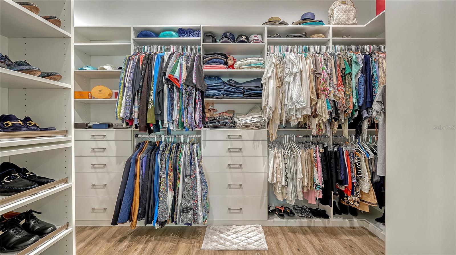 Image 38 of 68 For 1659 Devonshire Lane