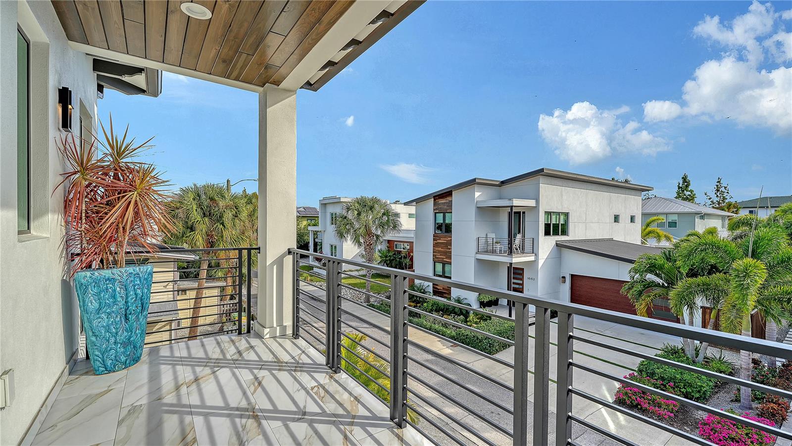 Image 44 of 68 For 1659 Devonshire Lane