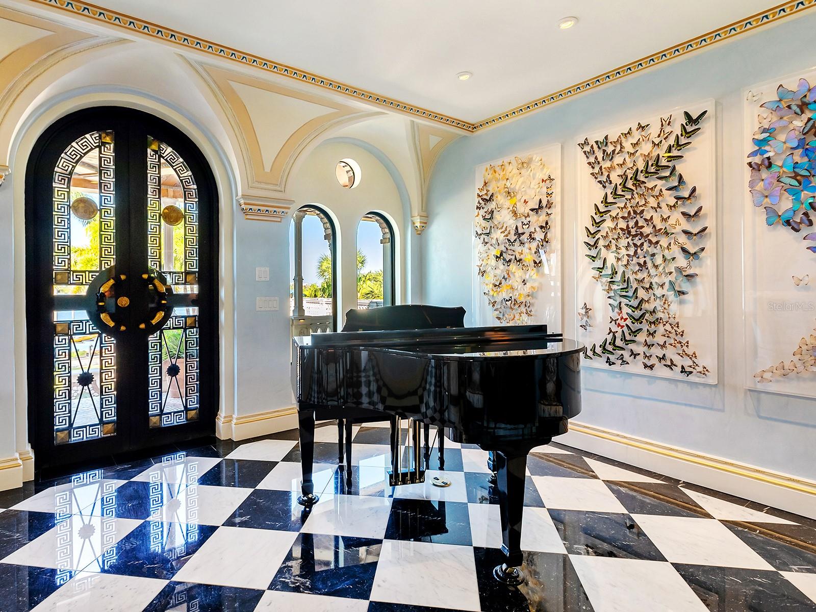 Image 18 of 97 For 1310 Lake Shore Drive