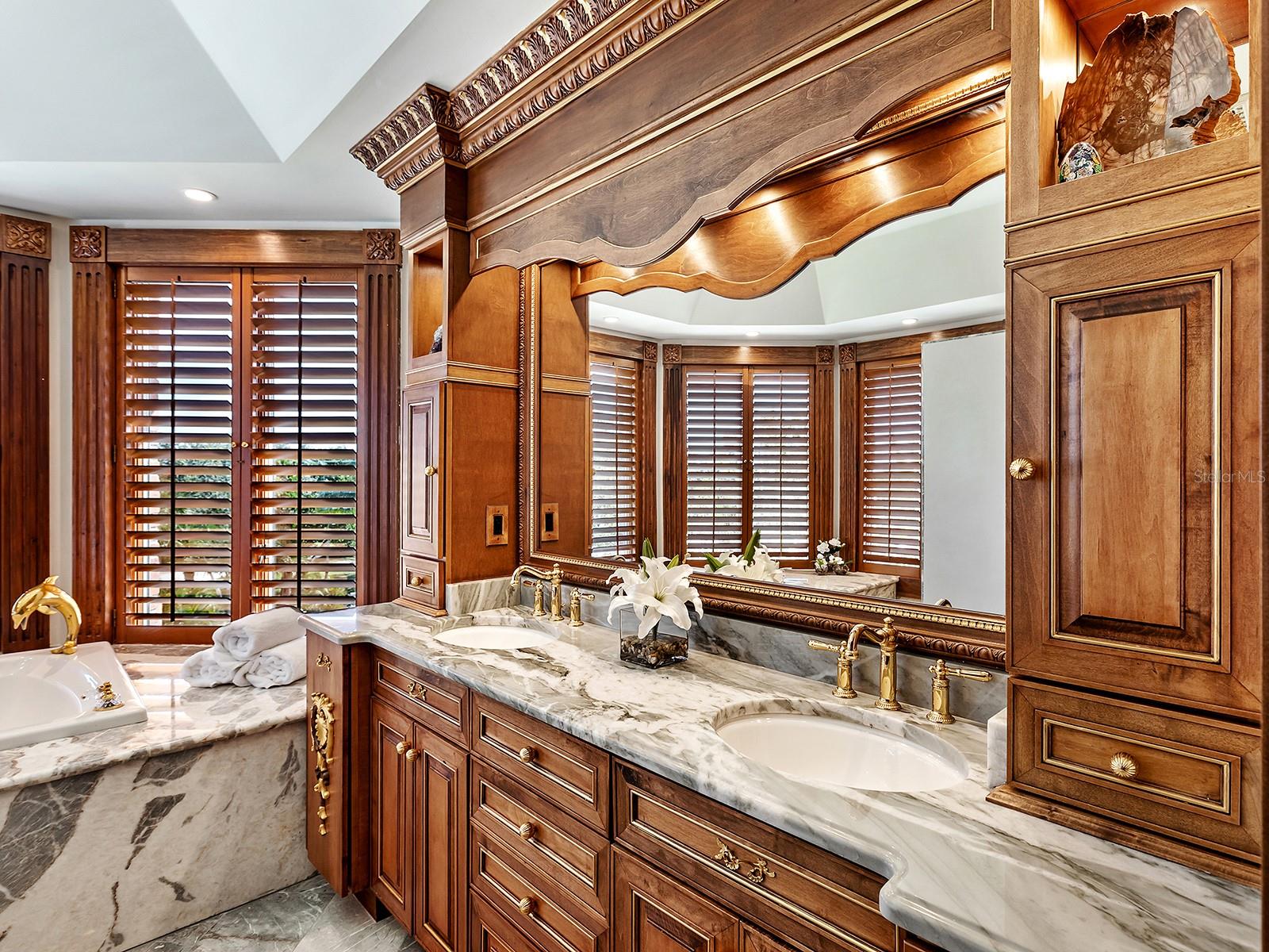 Image 42 of 97 For 1310 Lake Shore Drive