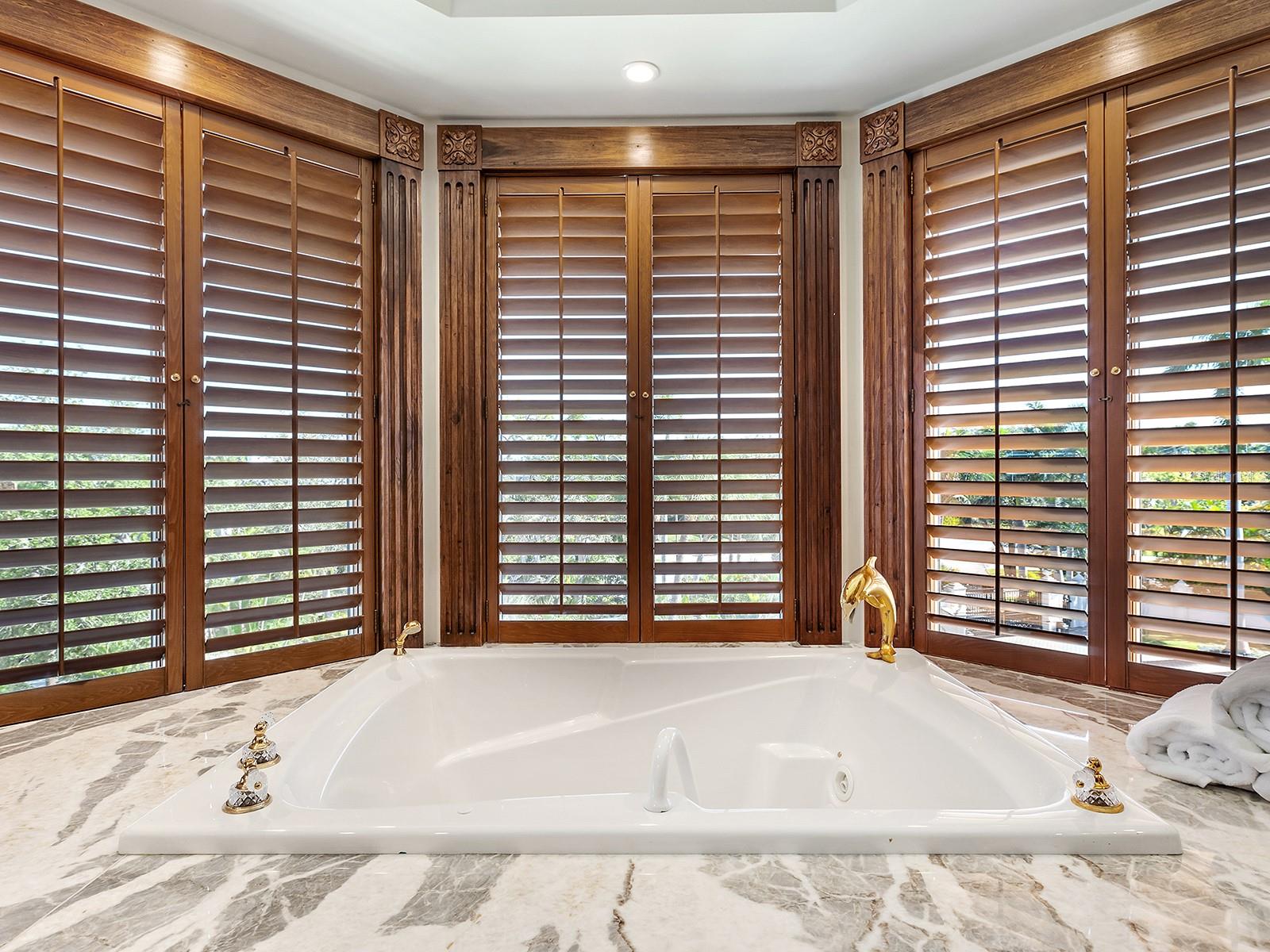 Image 43 of 97 For 1310 Lake Shore Drive